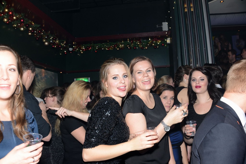 ../Images/Kerstfeest VdG 2014 300.jpg